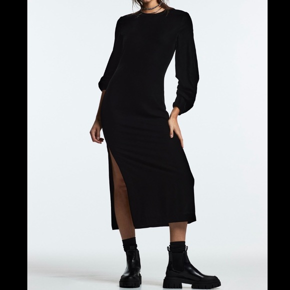 Zara Dresses & Skirts - NWT Zara draped velvet dress/ M